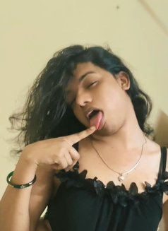 Maithili - Acompañantes transexual in Pune Photo 1 of 14