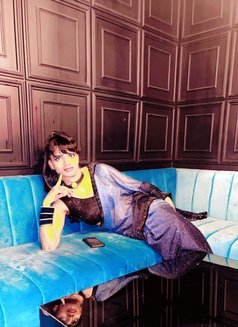 Maithili - Acompañantes transexual in Pune Photo 6 of 6