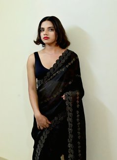 Maithili - Acompañantes masculino in Pune Photo 8 of 9