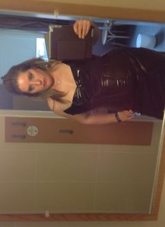 Maitresse Carla - escort in Toulouse Photo 1 of 3