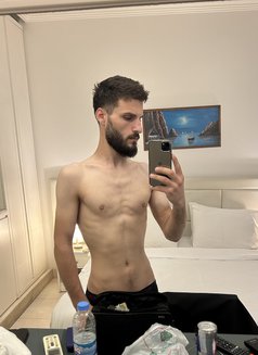 Majd - Male escort in Beirut Photo 3 of 3
