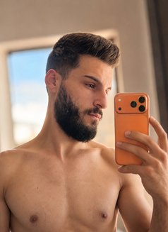 Majd - Acompañantes masculino in Beirut Photo 4 of 8