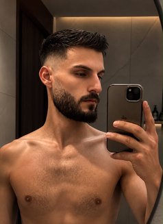 Majd - Acompañantes masculino in Beirut Photo 8 of 8