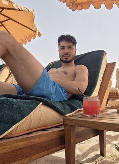 Majd - Acompañantes masculino in Dubai Photo 9 of 9