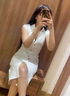 Majdolin - escort in Dubai Photo 1 of 5