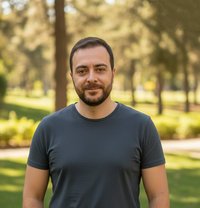 Majnoon - Male escort in Doha