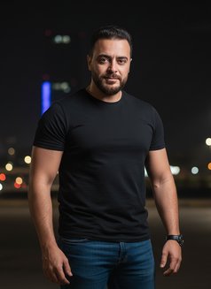 Majnoon - VIP - Acompañantes masculino in Doha Photo 2 of 2