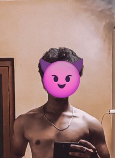 Majnu - Male escort in Hyderabad Photo 2 of 5