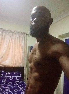 Majour Moves - Male escort in Lagos, Nigeria Photo 1 of 1