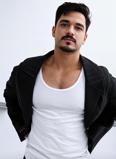 Mak - Male escort in Surat Photo 4 of 4