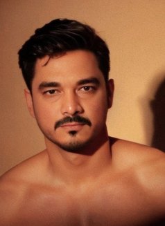 Mak - Male escort in Surat Photo 2 of 4