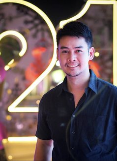 Make/bkk - Acompañantes masculino in Bangkok Photo 3 of 7