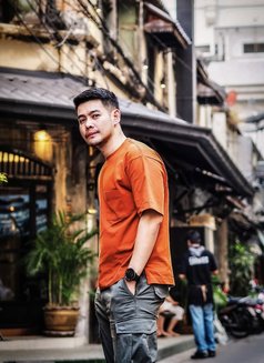 Make/bkk - Acompañantes masculino in Bangkok Photo 4 of 7