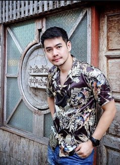 Make/bkk - Acompañantes masculino in Bangkok Photo 7 of 7