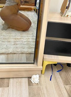 Makena - puta in Cairo Photo 2 of 5