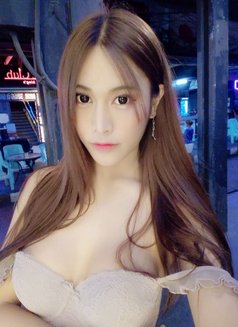 Maki the most GFE - Transsexual escort in Bangkok Photo 9 of 28