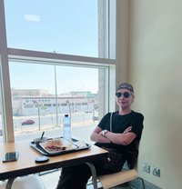 Mako - Male escort in Dammam