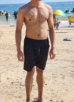 Makos (only women & couple) - Male escort in Seoul Photo 5 of 5