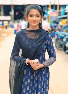 Mala - escort in Chennai Photo 1 of 5