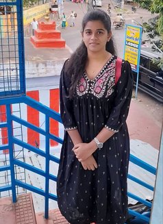Mala - escort in Chennai Photo 2 of 5