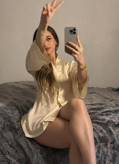 Malae - escort in Doha Photo 4 of 5