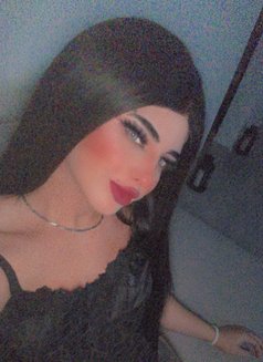 Malak - Acompañantes transexual in Jeddah Photo 10 of 15