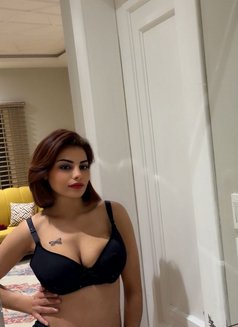 Malak خلفي anal - puta in Riyadh Photo 5 of 10