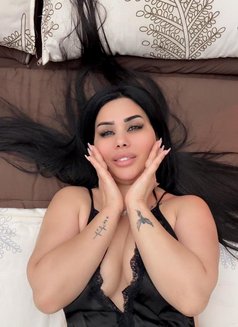 Malak - puta in Beirut Photo 5 of 5