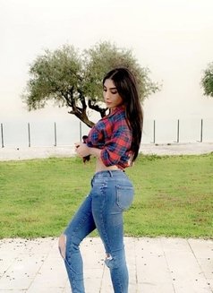 Malak - Transsexual escort in Beirut Photo 3 of 7