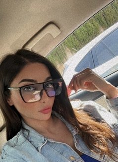 Malak - Transsexual escort in Beirut Photo 7 of 7