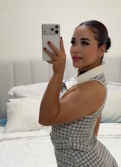 Malak - escort in Dubai Photo 7 of 11