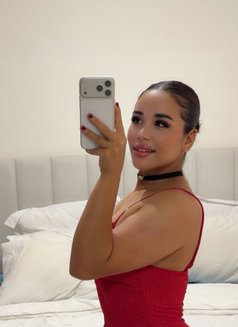 Malak - escort in Dubai Photo 8 of 11