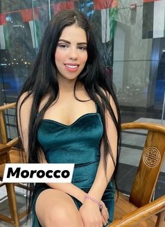 Malak - escort in Dubai Photo 2 of 6