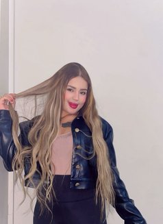 Malak - escort in İstanbul Photo 7 of 10