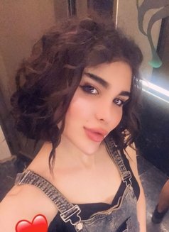 Malak - Transsexual escort in Erbil Photo 4 of 17