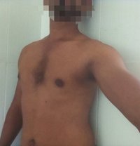 Malaka - Acompañantes masculino in Colombo