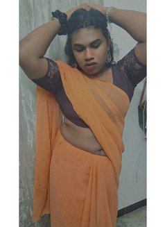 Malar Big Cock Mistress Shemale With Big - Transsexual escort in Chennai Photo 5 of 9