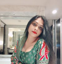 Malar - Transsexual escort in Chennai