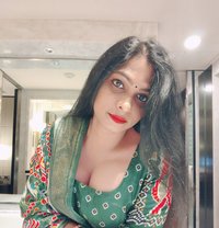 Malar - Transsexual escort in Chennai