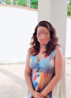 Malavika Independent - escort in Bangalore Photo 1 of 3