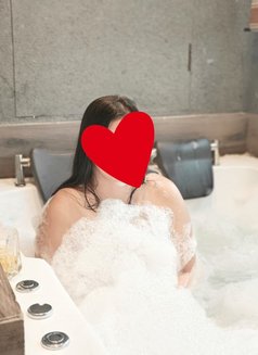 Malayalam Independent Girl for Real Meet - escort in Abu Dhabi Photo 3 of 3