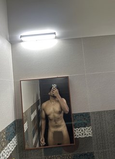 Malayali Boy Service Provider - Acompañantes masculino in Dubai Photo 1 of 2