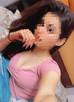 Malayali Cute N Naughty Model for Fun - puta in Doha Photo 2 of 3