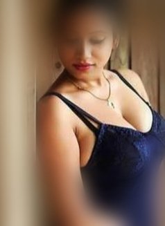Malayali Girls Available Direct Payments - escort in Kochi Photo 1 of 2
