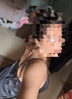 Malayali Independent Beauty Now - escort in Kuwait Photo 1 of 1