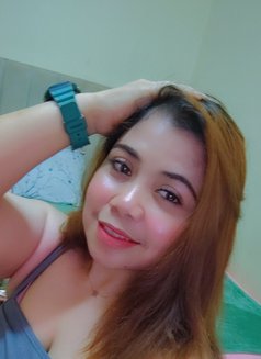 Malaz - Agencia de putas in Riyadh Photo 9 of 9