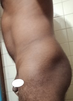 Male Escort - Acompañantes masculino in Dhaka Photo 7 of 10