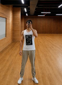 Male Escort for Home & Hotel Service - Acompañantes masculino in Pune Photo 3 of 3