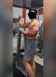 Male Escort for ladies & couples - Male escort in Colombo Photo 1 of 6