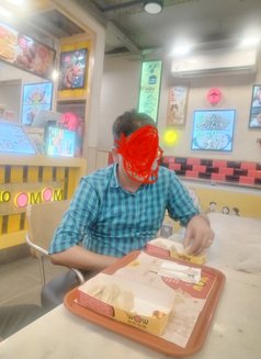Male escort for short term relationship - Acompañantes masculino in Kolkata Photo 3 of 3